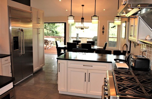 Wilburton House | Fir Trees, View, and Private Luxury. so close!