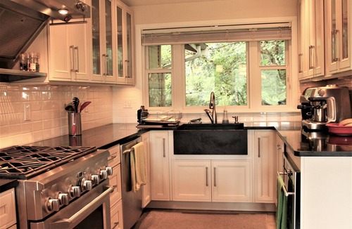 Wilburton House | Fir Trees, View, and Private Luxury. so close!