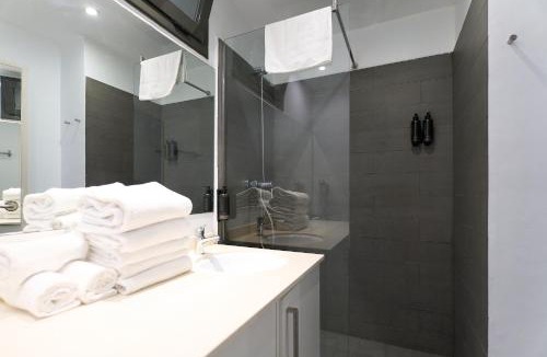 La Font de la Guatlla Apartment | Fira Apartments by gaiarooms