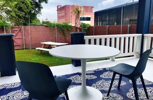 Fairmount Apartment | Fira on Magnolia. MidTerm Rental