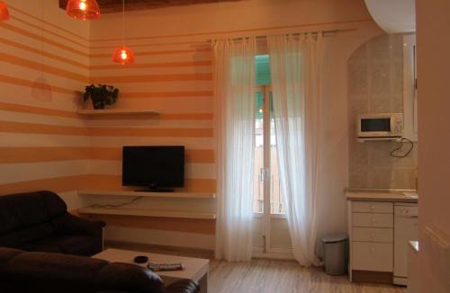 Hostafrancs Apartment | Fira Plaza España Apartment 3ʳᵈ Floor Balcony