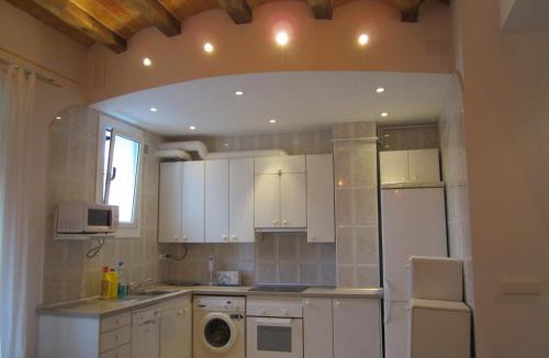 Hostafrancs Apartment | Fira Plaza España Apartment 3ʳᵈ Floor Balcony