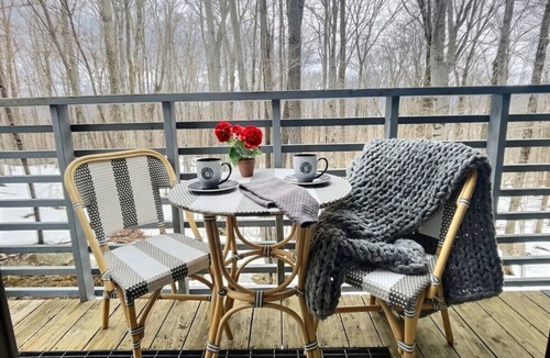 Killington Condo | FirBear- AC, Pool, Hot Tub, Sauna, Tennis, Gym