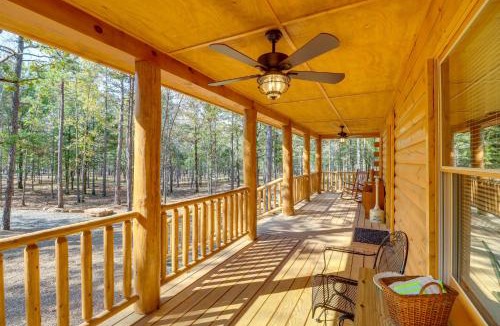 Tumbling Shoals House | Fire Pit and Deck Cabin by Greers Ferry Lake!