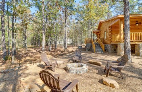 Tumbling Shoals House | Fire Pit and Deck Cabin by Greers Ferry Lake!