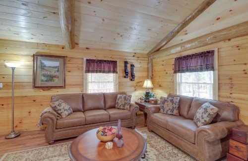 Tumbling Shoals House | Fire Pit and Deck Cabin by Greers Ferry Lake!