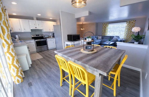 McAlpine House | Fire Pit BBQ Pets OK Trailside Retreat