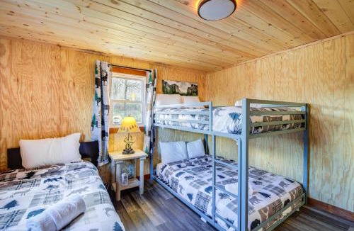 Cosby House | Fire Pit & Covered Deck! Cozy, Rustic Cosby Cabin
