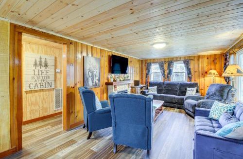 Cosby House | Fire Pit & Covered Deck! Cozy, Rustic Cosby Cabin
