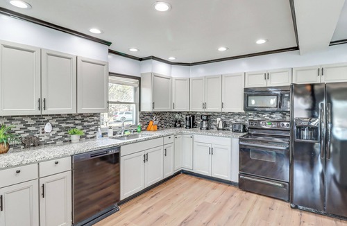 Long Pond Cottage | Fire Pit + Game Room: Spacious Poconos Retreat!