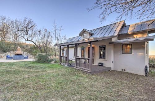 Castroville House | Fire Pit & Hill Country Views! Castroville Cottage