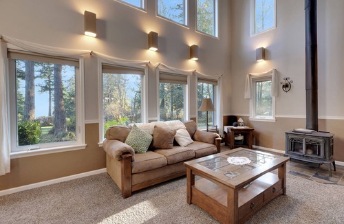 Lummi Island House | Fire pit, On-Site Hiking. Private, Calm, Quiet and Peaceful