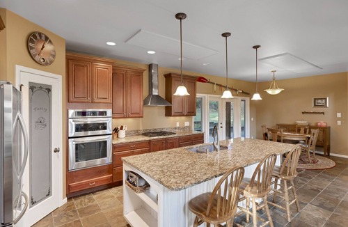 Lummi Island House | Fire pit, On-Site Hiking. Private, Calm, Quiet and Peaceful