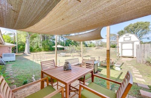 Alto House | Fire Pit & Patios: Peaceful Alto Getaway!