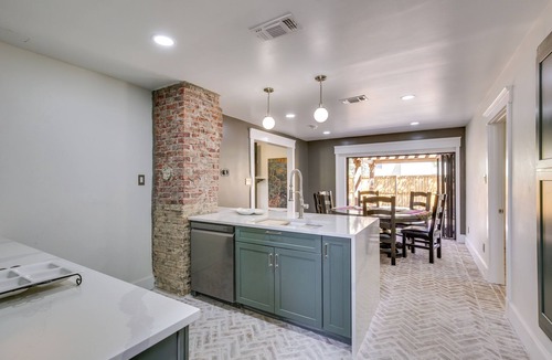 South Overton House | Fire Pit & Pergola! Renovated Brick Beauty By TTU
