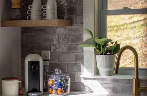 Rowland Cottage | Fire Pit, Private & Stylish | Birdsong Schoolhouse