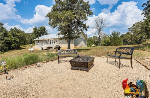 Hardy House | Fire Pit Retreat Near Spring River