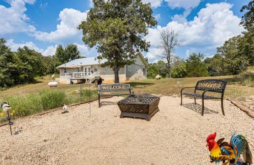 Hardy House | Fire Pit Retreat Near Spring River