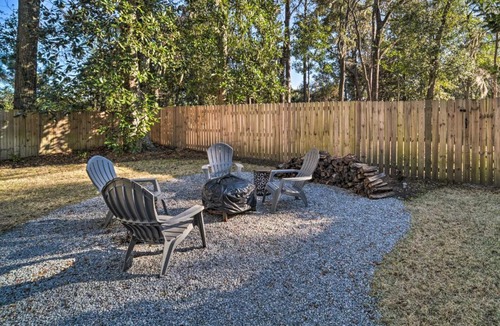 Port Royal House | Fire Pit + Yard: Charming Port Royal Home!