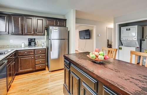 Midway House | Fire Pit + Yard: Peaceful Bluegrass Escape!