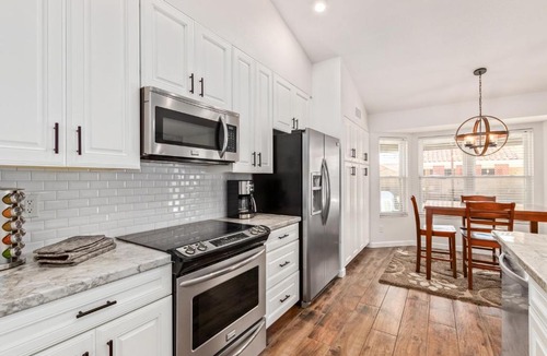 Gilbert House | Fire Stone Getaway