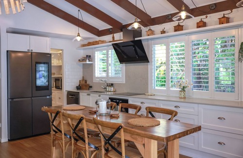 Eagle Heights Cottage | Firefly Cottage | Hideaway with Wood Fireplace