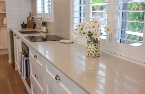 Eagle Heights Cottage | Firefly Cottage | Hideaway with Wood Fireplace