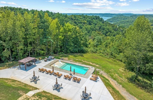 Silver Point Cabin | Firefly Hideaway: Glamping with Heated Pool