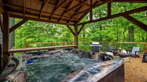 Caton House | Firefly Mountain Lodge by AvantStay