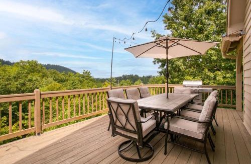 Townsend House | Firefly Ridge MTN View Hot Tub Theater GAMES