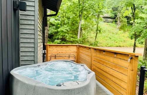 Sylvan Shores Cabin | Firefly1 - luxury treehouse, hot tub, lake access, ample parking, full kitchen