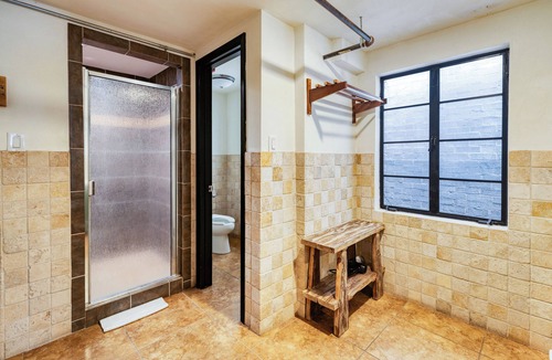 Downtown Austin Hostel | Firehouse Hostel