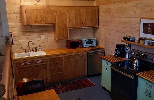 Grapeview Cabin | Firehouse House, Orchard Beach