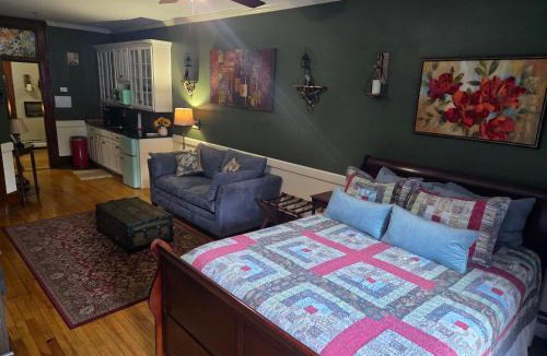 Barre Hotel | Firehouse Inn