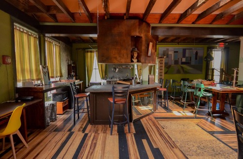 Upper South Providence Apartment | Firehouse | Parking | Perfect for Big Groups!