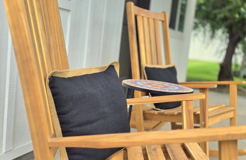 Post Falls House | Fireplace, EV Charger, Parking, Quiet