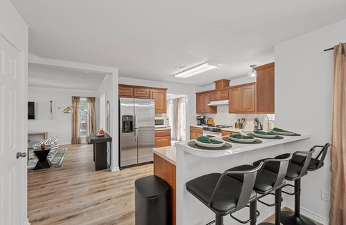 Southern Plantation House | Fireplace - Kitchen - Game Room - Popcorn Bar