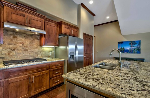 South Lake Tahoe Condo | Fireplace, Near Heavenly Gondola, Shops & Dining