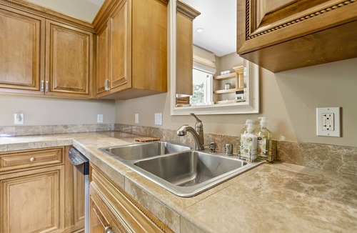 North Tustin Apartment | Fireplace & Terrace North Tustin