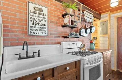 Bayview Cabin | Fireside Cabin