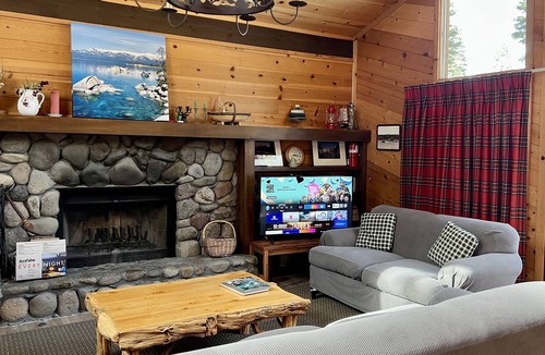 Carnelian Bay Cabin | Fireside Chalet - Dog-Friendly, Walk to Lake, Ski