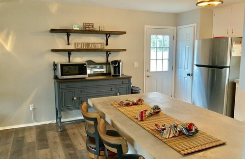 Dogwood House | Fireside & Faith cozy getaway on Lake Bob Sandlin - sleeps 6