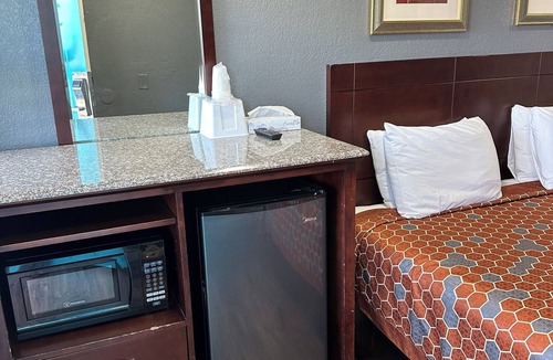 Beach Hill - Beach Flats Hotel | Fireside Inn Santa Cruz