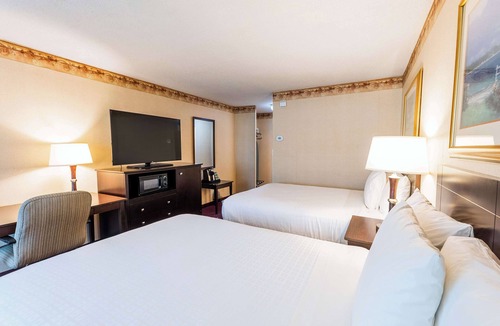 Nasons Corner Hotel | Fireside Inn & Suites Portland