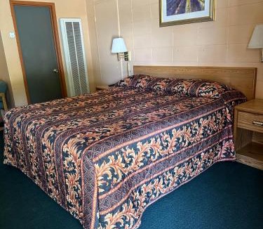 King City Hotel | Fireside Inn