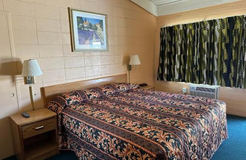 King City Hotel | Fireside Inn
