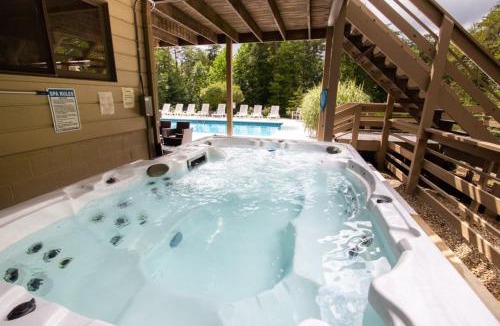 Logan House | Fireside Lodge - by The Chalets