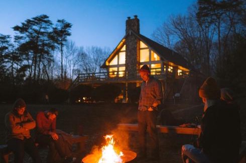 Logan House | Fireside Lodge - by The Chalets