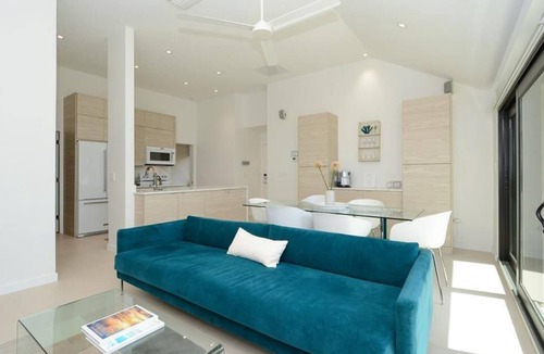 Siesta Key House | Firethorn 333 - 2 Bedroom Condo with Private Beach with lounge chairs & umbrella provided, 2 Pool.