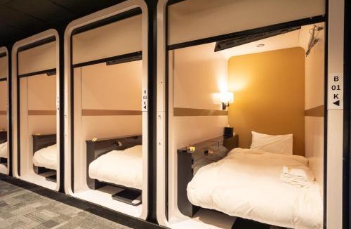 Waikiki Hotel | First Cabin International Hawaii